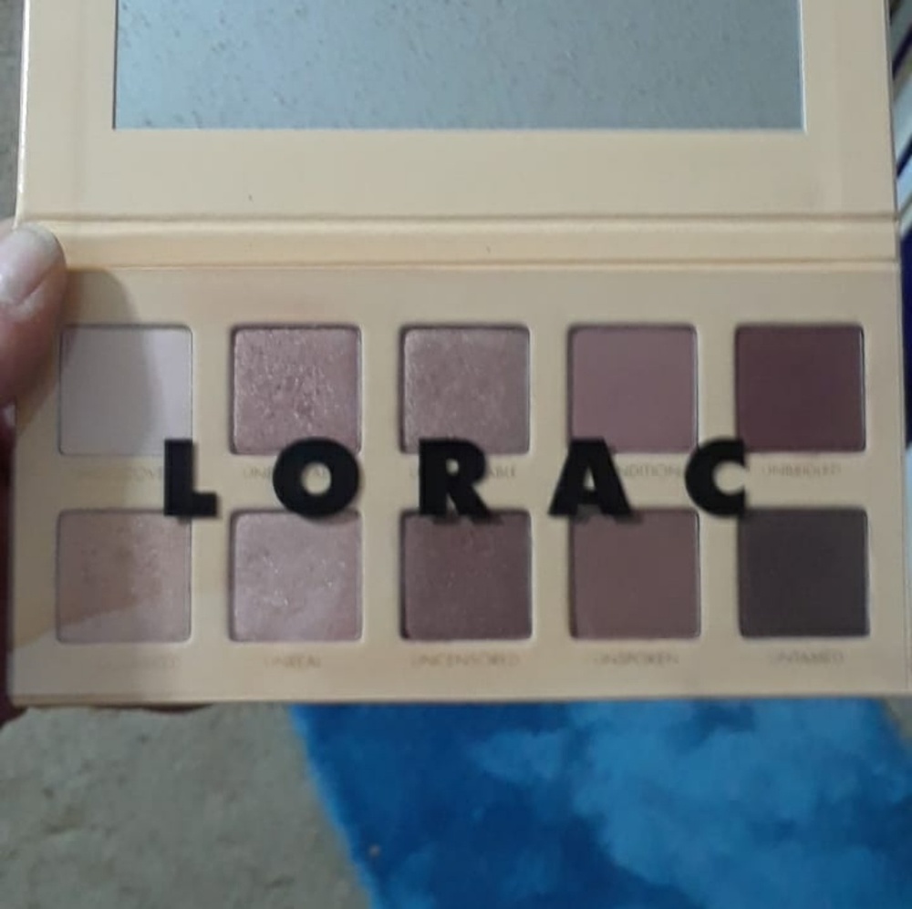 Lorac unzipped